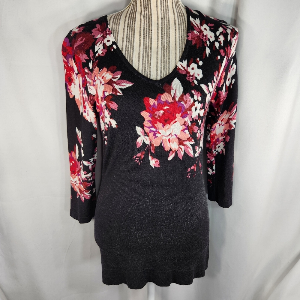 Roz & Ali Black V Neck Floral Neckline & Sleeves Long Sleeve Sweater Size Small